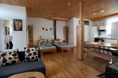 Superior One-Bedroom Apartment