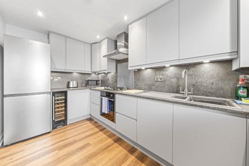 Kitchen, Slateford 2 Bedroom Apartment - Edinburgh in Slateford