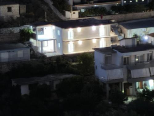 Villa Pamja, Saranda