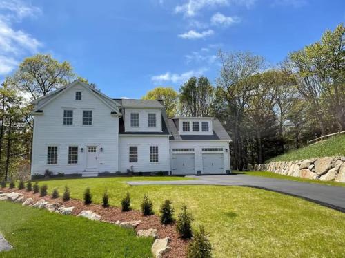 New Home in Dennis near Beach in West Dennis (MA)