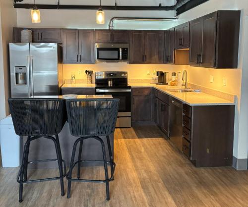 New Luxury Downtown 1 Bedroom Condo 201 detail