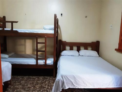 1 double bed, 1 twin bed, 1 bunk bed