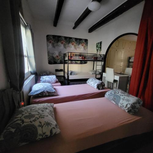 bambou house x Jardin calme centre-ville in District 03