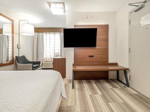 2 twin beds