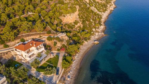 Villa - Beach Front