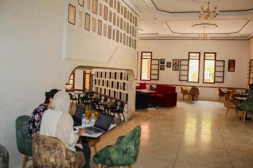 Palmiers Hôtel Club (Palmiers Hotel Club) in 에라시디아