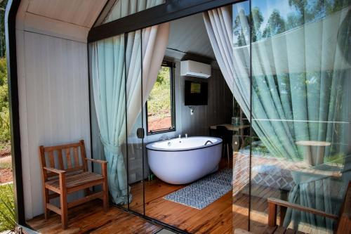 Black Cabana in Tres Coroas