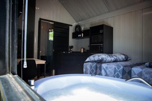 Black Cabana in Tres Coroas