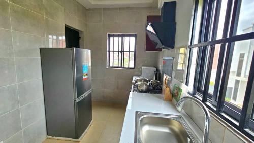 Golden Sands Villa in Gunjur