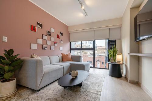 Rossé 2BR by Geko