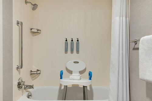 Courtyard Wilmington Brandywine - image 6