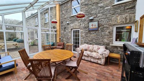 設施, The Old Mill, Argideen River Lodges in 基爾布列顛
