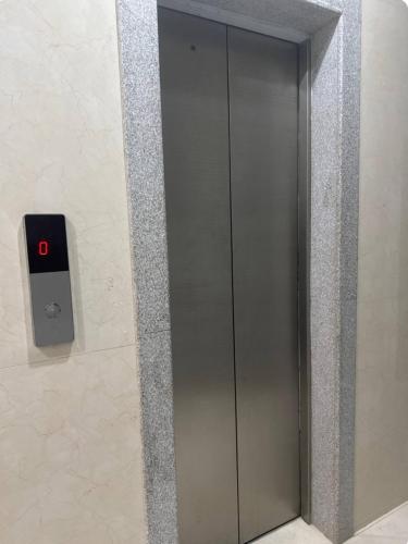 Flat in Karachi - image 13