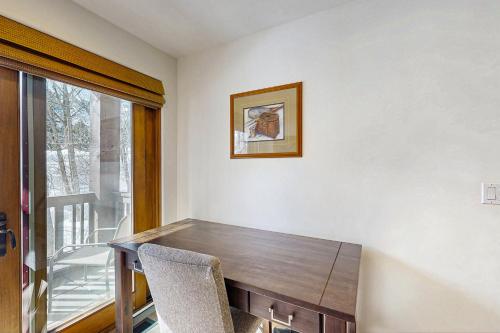 Luxury Mountain Townhome - image 14