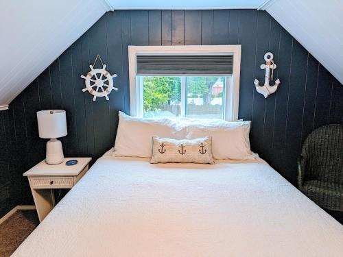 Cottage Near Presque Isle & Lake Erie Boat Parking in Erie, USA