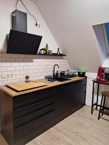 廚房, Zentrale Fewo zwischen Heidelberg und Mannheim in 埃丁根-內卡勞森