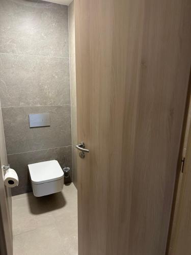 2 rooms apartment in Downtown,Free parking,late check-out,big balcony, Bratislava (fotografie 6)
