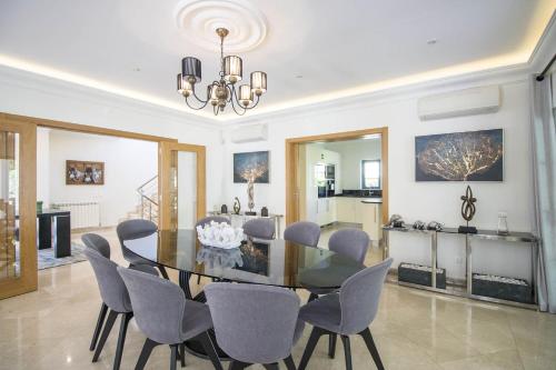 Facilities, Villa Esmeralda in Ferrarias