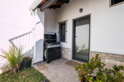 BeGuest Sun & Pool House - image 7