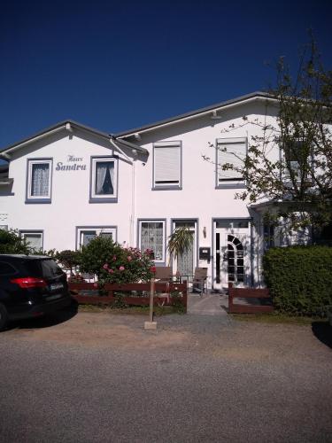 Haus Sandra Fewo 4, 2 Einzelbetten u Schlafcouch in Dahme