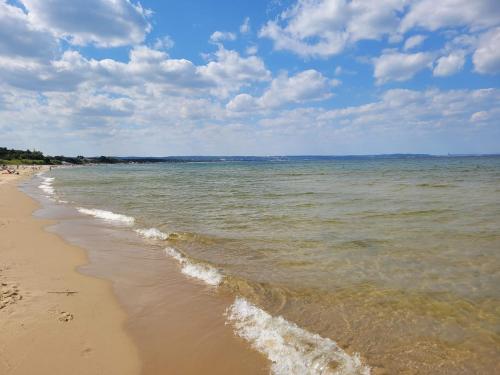 Apartment 60m2 & walking to the beach in Przerobka