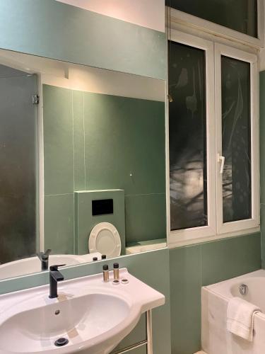 Art Hotel Athens - image 2