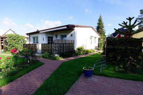 Landt, Erika in Zingst, Deutschland