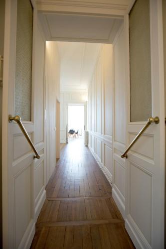 Appartement sur les quais de Bordeaux - image 11