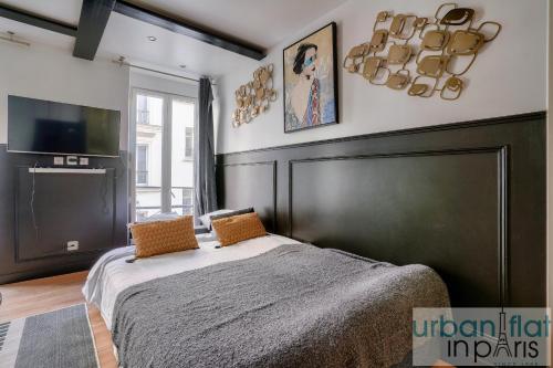 13 Luxury Flat eiffel design 2 - image 11