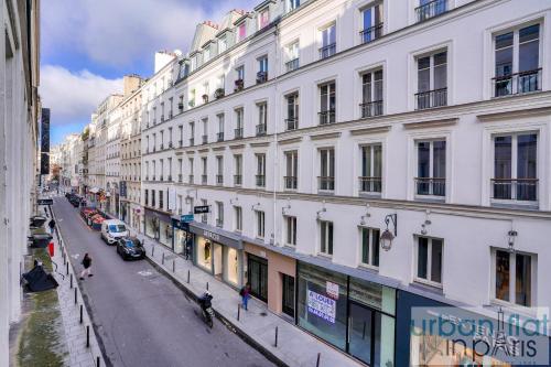 13 Luxury Flat eiffel design 2 - image 8