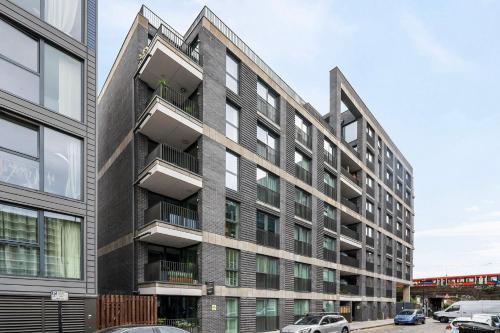 Impeccable Modern 2BR Apartment Peachy Stays, London (photo 4)