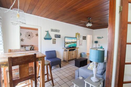 Amazing 3 BR private pool home near Anna Maria Island - 7th Heaven in เบรเดนตัน (FL)