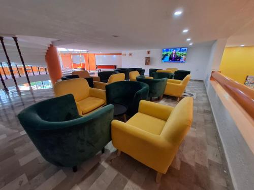 صالة مشتركة/ منطقة التلفزيون, Hotel Aristos Cuernavaca in Rancho Cortes