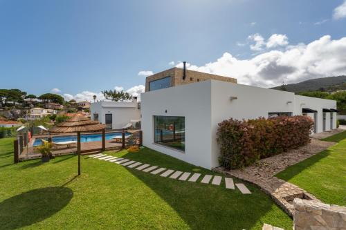 ทัศนียภาพภายนอกโรงแรม, Penedo Escape Sea Suites in โคลาเรส