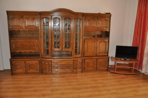 Three-Bedroom Apartment with Terrace and Sea View room in Apartments with parking space Lopar Rab - 23747
