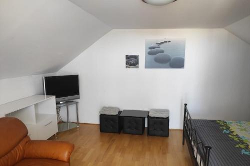 Apartments by the sea Vodice - 23858 - image 2