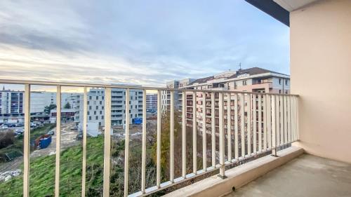 HOMEY HAKUNA - Proche centre / Balcon privé / Wifi gratuit