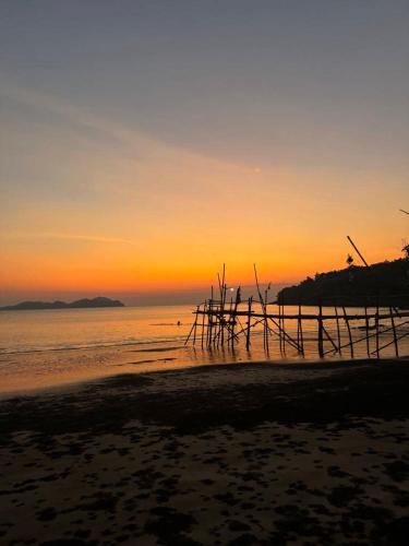 Black sand Gypsea Home Little Bay Kohchang Ranong in Ko Chang