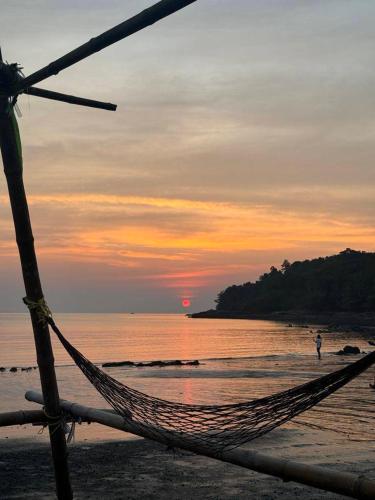 Black sand Gypsea Home Little Bay Kohchang Ranong in Ko Chang
