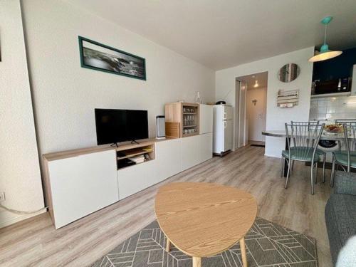 Apartment image 5