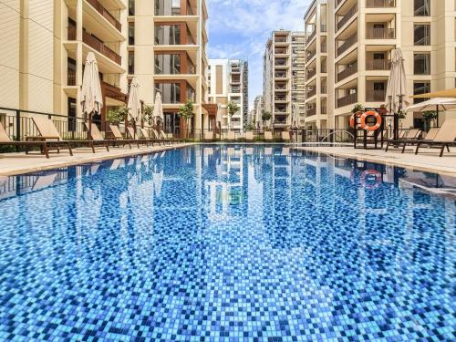 Modern one bedroom apartment in lotus creek beach, Dubai (foto 3)