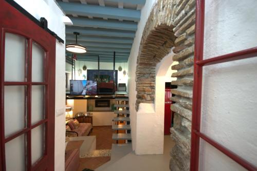 Livingtarifa Warhol - image 5