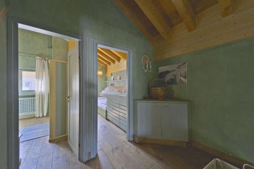 Three-Bedroom Apartment image 7