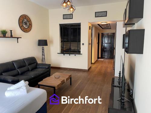 Birchfort - High Quality Spacious Studio - image 12