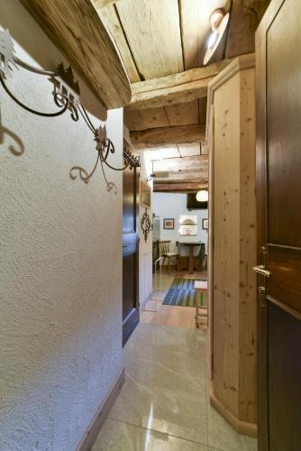 Studio Apartment image 9