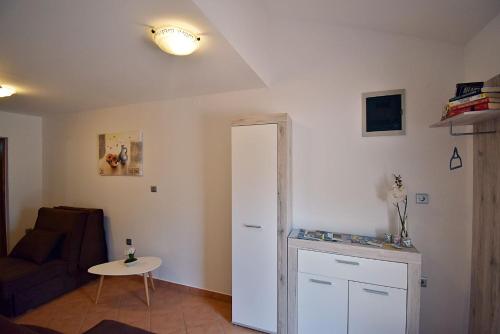 Apartments Tina & Denis - image 10
