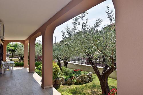 Apartments Tina & Denis - image 4
