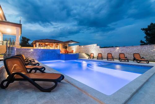 Luxurious Villa Istra Kamen - image 11