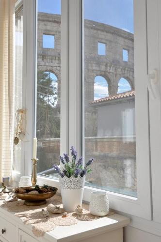 Amphiteater Art Apartman - image 9