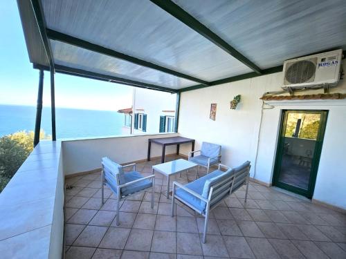 Apartment with Sea View image 10